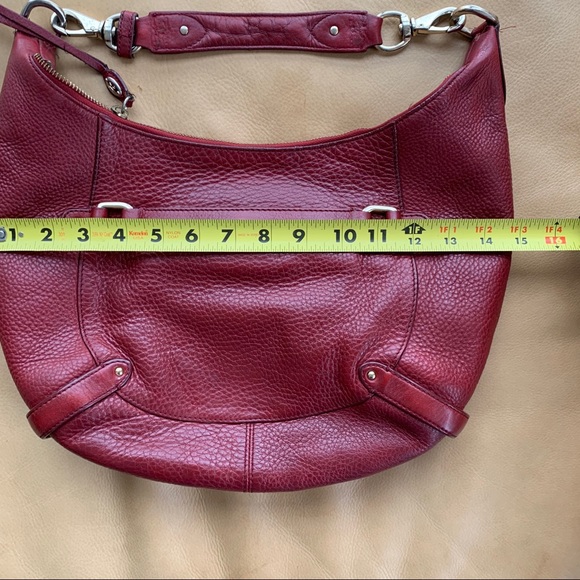 Cole Haan ‘village’ hobo shoulder bag in red - Picture 4 of 5